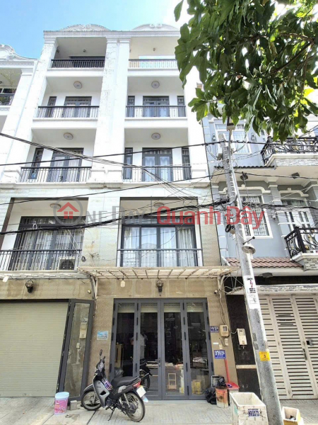 Four-story house, indoor parking for cars, suitable for both living and business, next to Phu My Hung, over 8 billion VND. Sales Listings