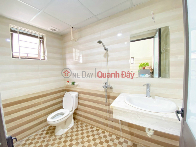 đ 4.3 Million/ month | (Extremely Rare) Beautiful studio room 30m2, Full NT at 447 Lac Long Quan