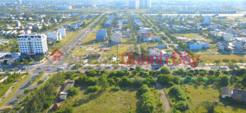 TAN TRA BEACHFRONT LAND - AREA 305M² (15x20) - EXISTING 2-STORY BUSINESS HOUSE - 22 VND _0