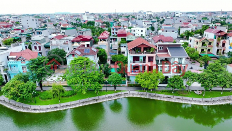 Selling land and giving away a house of 172m2 in Ho Nam Tran Hung Dao area - City. Phu Ly _0