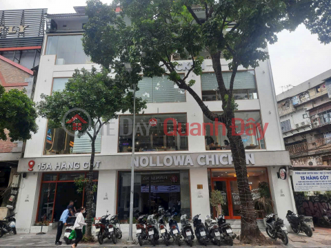 OLD STREET FRONTAGE, FULL RESIDENTIAL LAND, HANG CO STREET, HAVE CUSTOMERS<br \/> - WIDE SIDEWALK - BUSINESS - NO FENG SHUI ERRORS - _0