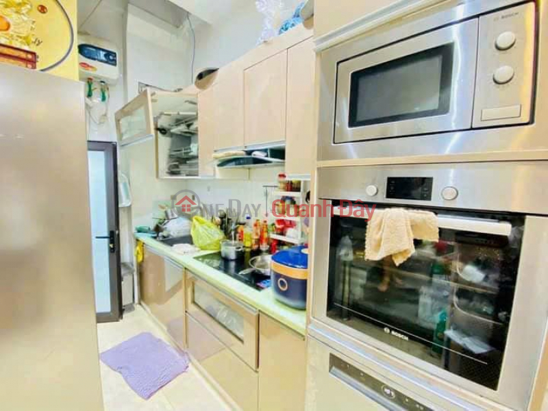 FAMILY SELLING 6-FLOOR HOUSE Area: 35M2 3 BEDROOM PRICE: 4.3 BILLION FUN INTERIOR 3M ALWAY THREE GARDEN PARKING NEAR ROYAL CITY INTERSECTION, Vietnam | Sales đ 4.3 Billion