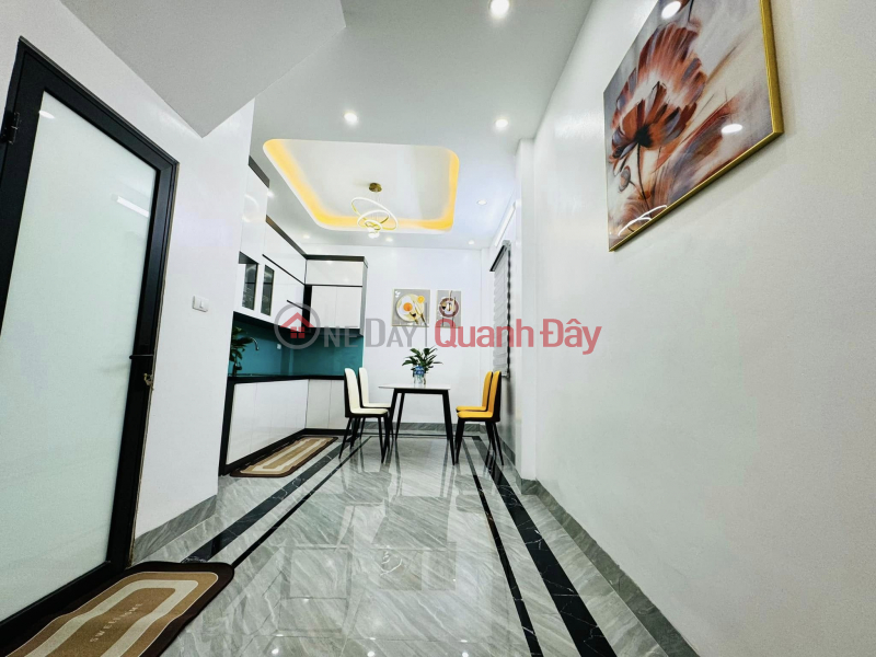 Beautiful house like a 5* hotel, 4 floors, full quality furniture, car parking day and night, 4 bedrooms more than 4 billion Vietnam, Sales đ 4.9 Billion