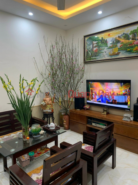 Selling Lac Trung house, wide alley, airy house, DT39m2, price 3.8 billion. Sales Listings