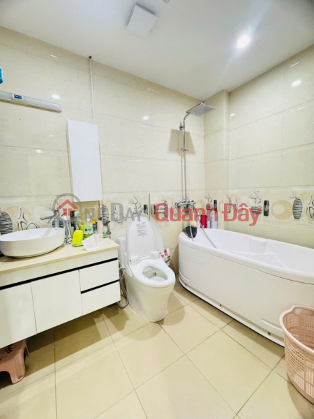 đ 20 Billion, HOUSE FOR SALE IN VAN PHU URBAN AREA - HA DONG, 50 SQUARE METERS, FRONTAGE 5.6 METERS, PRICE 20 BILLION.
