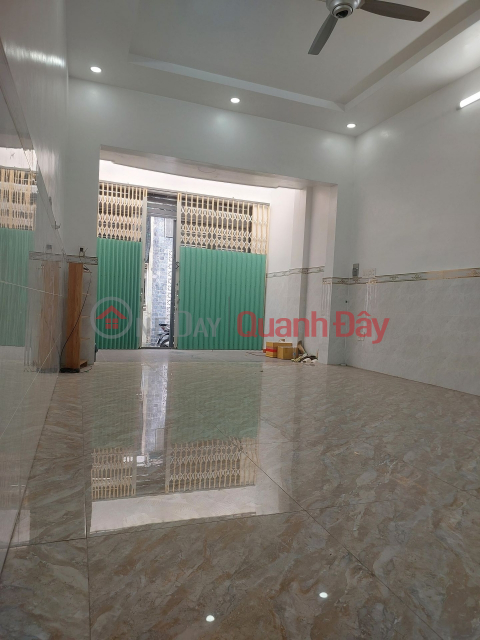 D2290 ️️ Prime Land 104m2 Le Duc Tho Street, Right Next to Xom Moi Market, Only 7.X Billion VND! _0