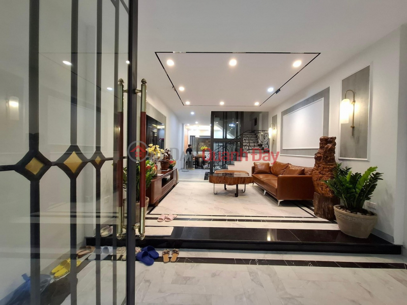 Phải nhanh ! 2 nhà ra mặt phố Hoàng Quốc Việt, ô tô tránh, ngõ thông, 2 mặt ngõ ô tô . DT 58m2 Niêm yết bán