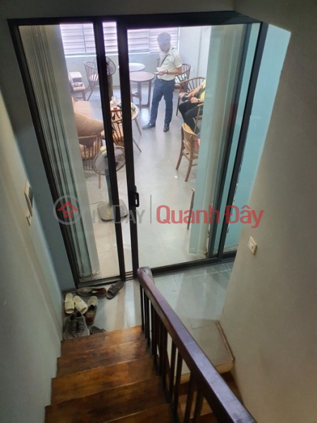 đ 15.4 Billion House for sale on Quoc Tu Giam Street, Dong Da District. 30m Approximately 15 Billion. Commitment to Real Photos Accurate Description. Owner Can Thanh