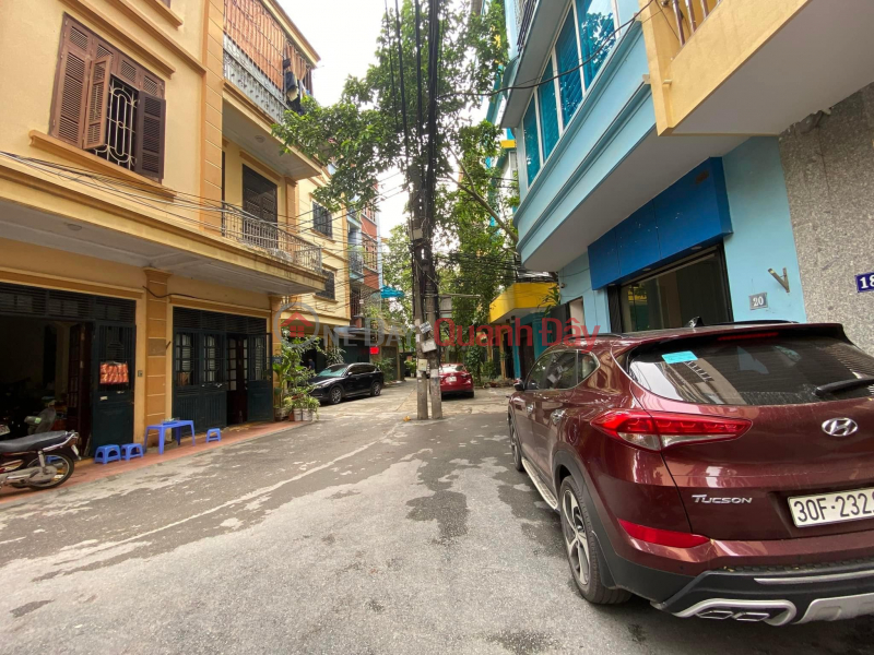 ₫ 10.3 Billion, 40m Frontage 4.5m Approximately 10 Billion Car Lots Running Around Hoang Quoc Viet Cau Giay Street. Self-Built Home by Owner