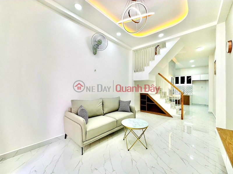 House Phan Huy Ich Connect Pham Van Bach Tan Binh, Car Alley Asphalt Road, One-Axis Pine, 35m2 x 3 Floors, 3 bedrooms, Only Sales Listings