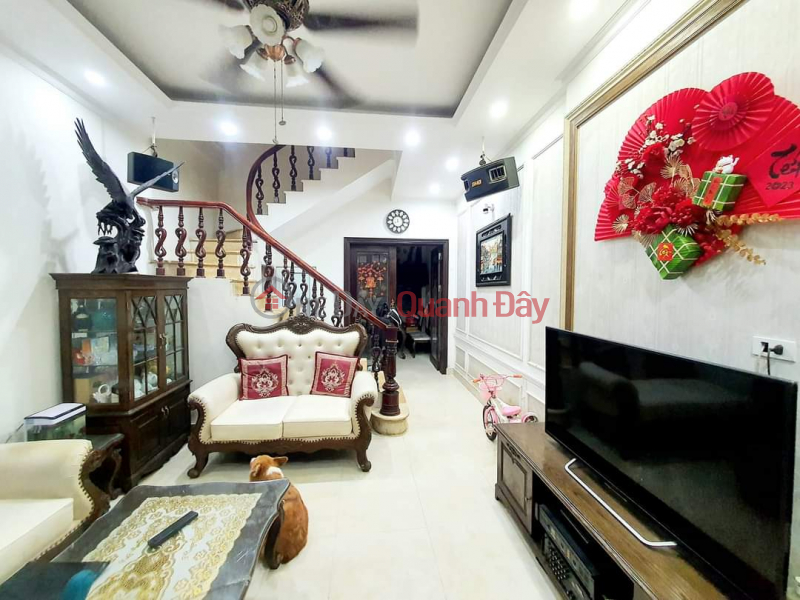house in Tran Duy Hung lane avoid cars, enter the house 63.3m 4t mt 4.5m 11 billion. Sales Listings