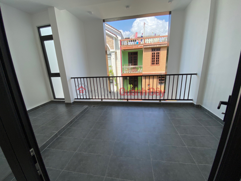₫ 15 Million/ month | For house frontage: Luu Quy Ky - Hoa Cuong Bac - Parallel to September 2 street