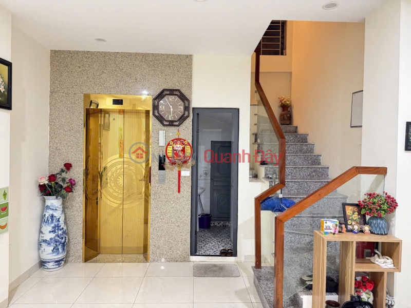 Beautiful, modern 6-story house with elevator, wide and spacious alley allowing cars to pass easily, just a few steps to the car. Sales Listings