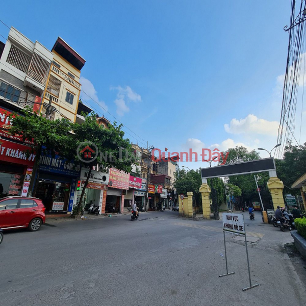 Land for sale in Trau Quy, Gia Lam, Hanoi. 123m2. Wide frontage, beautiful land. Contact 0989894845 Sales Listings