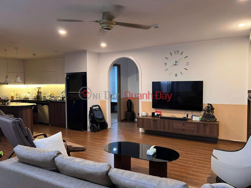 CIPUTRA APARTMENT FOR SALE, 3 BEDROOMS, WEST LAKE VIEW, FULL FURNITURE, CHEAP PRICE Sales Listings