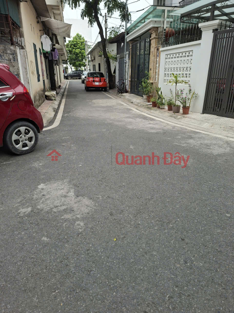 Urgent sale for money - 2-storey house 90m2. Car can be parked inside the house - Business _0