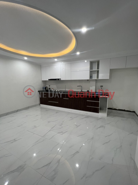 Private house for sale in Thinh Quang Dong Da, 40m, 5 floors, 5m frontage, beautiful house right at the corner, 4 billion, contact 0817606560 Sales Listings