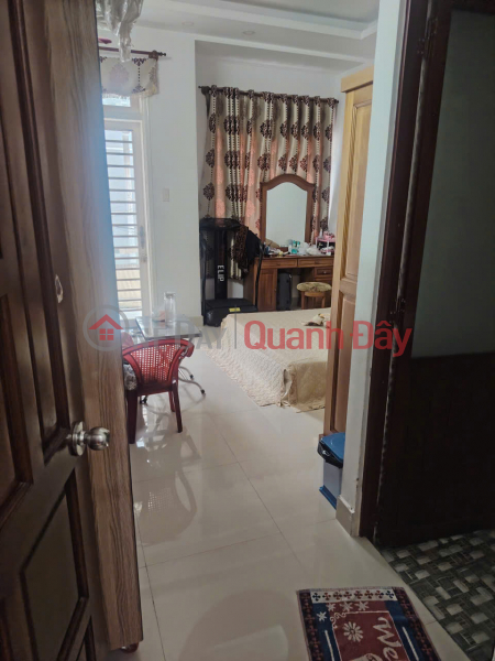 | Please Select, Residential, Sales Listings | đ 5.5 Billion