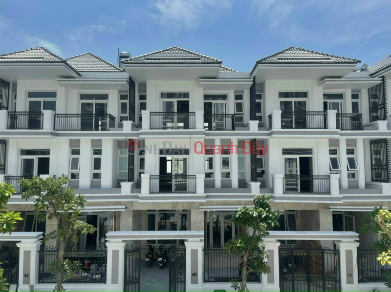 Cho thuê biệt thự cạnh Phú Mỹ Hưng, giá 35 triệu, full nội thất Niêm yết cho thuê