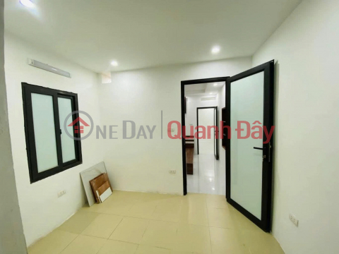 THANH XUÂN NGÕ RỘNG GẦN PHỐ BÁN ĐẤT TẶNG NHÀ 4 TẦNG 50M2 Ở LUÔN _0