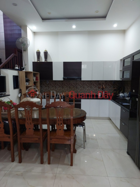► Frontage of 10.5 Hoa Xuan street, close to Nguyen Tri Phuong bridge, 307m2 across 12 _0