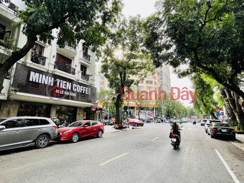 Selling house on Le Dai Hanh street 42m, MT 4m, Cafe, top business, price 24 billion. Contact: 0366051369 _0