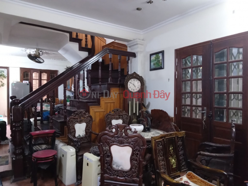 House 95m Front 6m. Build 5 Floors Solidly. Avoiding Car Lanes. Owner Goodwill Sell Fast. Vietnam, Sales đ 10.5 Billion