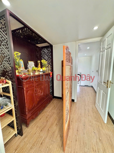 đ 11.93 Billion, I am the owner selling a house on Truong Dinh - Tan Mai, 46m2, 5 floors, 1 attic, facing the alley, cars can go all the way to the house.