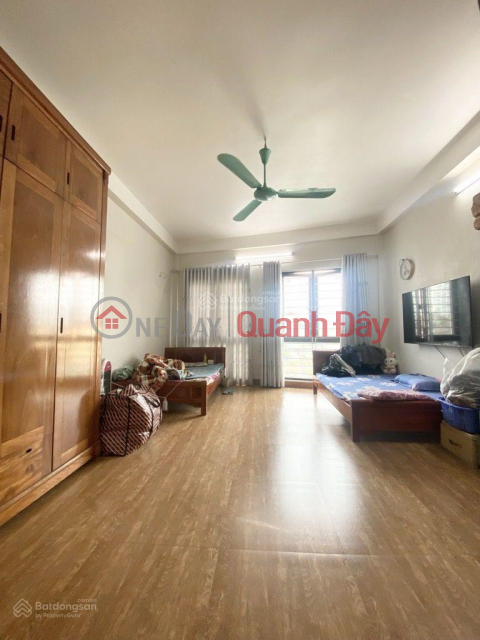 BÁN NHÀ 40m2 tại Hoàng Mai, chỉ 12,8 tỷ, 5 tầng, mặt tiền 4m, ngõ 5m _0