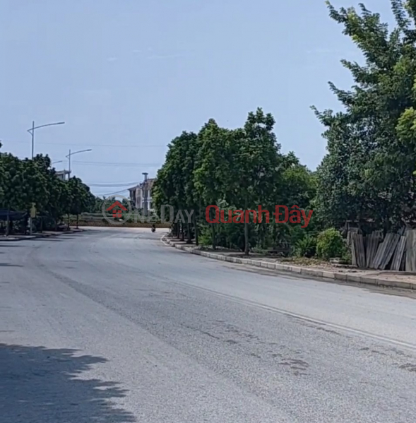 Selling 360m2 of land in Ha Dong industrial cluster, 18m frontage, new 50-year certificate. Sales Listings