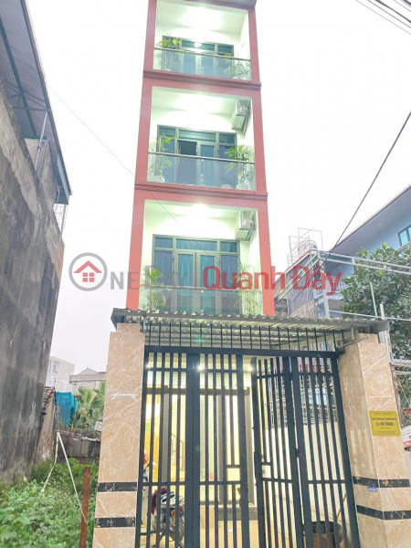 The owner needs to sell a 4-storey house in Bich Hoa, Thanh Oai, the main road with cars avoiding each other is good business Sales Listings