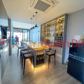 HOUSE FOR SALE ON PHAM VAN DONG, CAR ACCESS, NEAR STREET, NEAR HOA BINH PARK, LAKE VIEW, BUSINESS 40M, OVER 10 BILLION _0