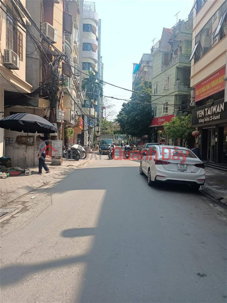 Property Search Vietnam | OneDay | Residential, Sales Listings, Ton Duc Thang Townhouse for Sale, Dong Da District. 61m Frontage 4m Approximately 15 Billion. Commitment to Real Photos Accurate Description. Owner