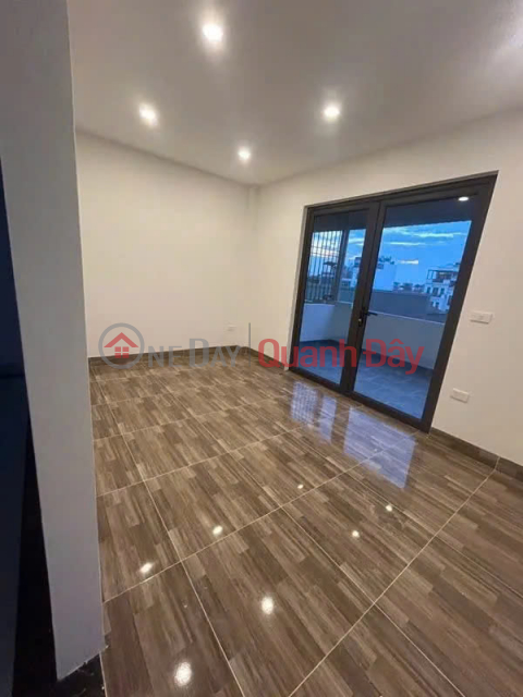 PRIVATE HOUSE FOR SALE on O Cach street, 47m2 X 5 floors, 4.8n frontage, 8.6 billion Long Bien. _0