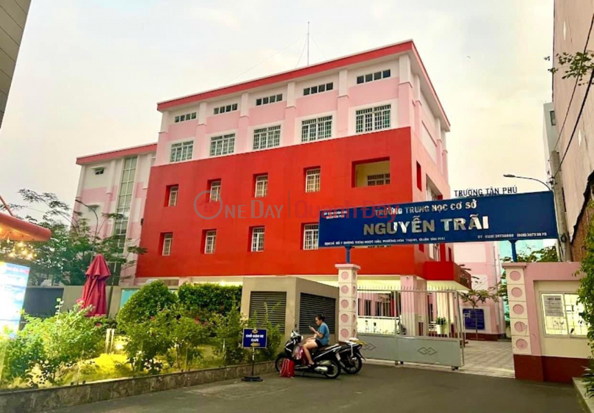Urgent sale of luxury green apartment Resgreen Tower, Thoai Ngoc Hau, Tan Phu, 3 bedrooms in the district center Vietnam, Sales | ₫ 4.25 Billion