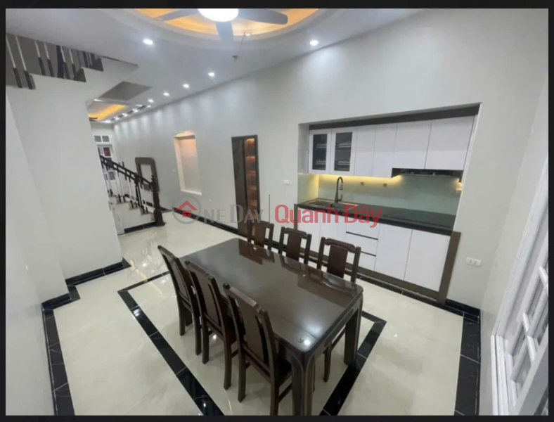 House for sale in Ngoc Hoi, sidewalk, 10m wide, business area 64.5m, 5 floors, frontage 4.7m, price 11.5 billion negotiable. Sales Listings