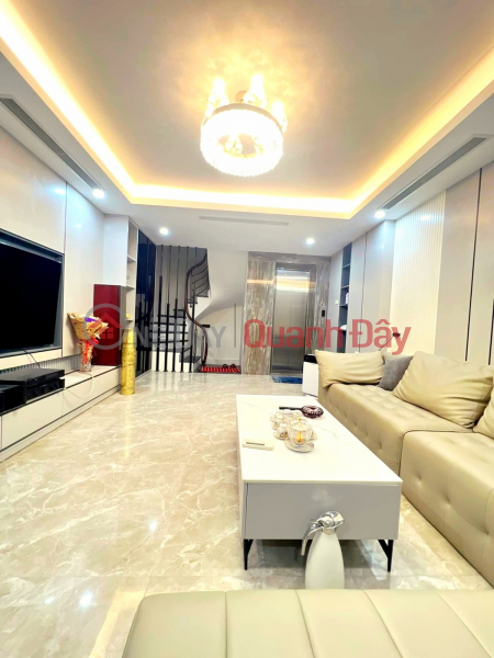 Urgent sale Hao Nam townhouse with elevator 42m2 6Tg MT 4.3m only 8.7 billion. Vietnam | Sales, đ 8.7 Billion