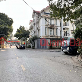 Corner villa in Viet Hung, 3 sides open, wide sidewalk, car access, view of green park. _0