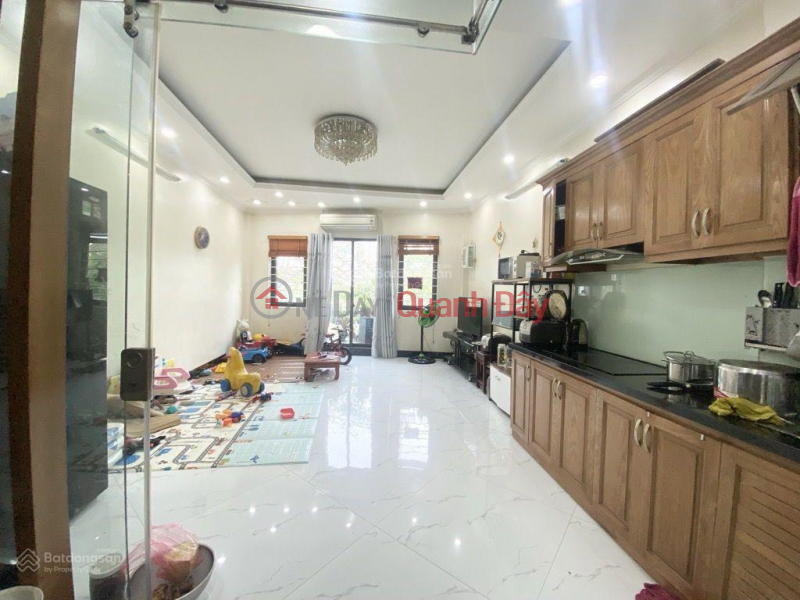 HOUSE FOR SALE 40m2 in Hoang Mai, only 12.8 billion, 5 floors, 4m frontage, 5m alley Sales Listings