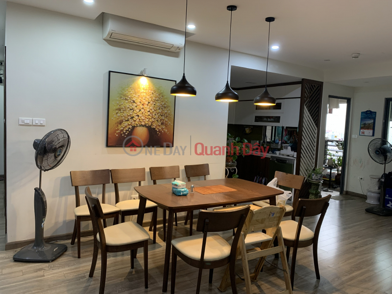 Làm ơn chọn, Nhà ở, Niêm yết bán đ 9 tỷ
