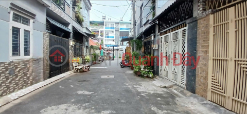 NHÀ ĐẸP BÌNH TÂN, GẦN LÊ VĂN QUỚI, 52M2, HẺM XE HƠI 8M, CHỈ 5,X TỶ _0