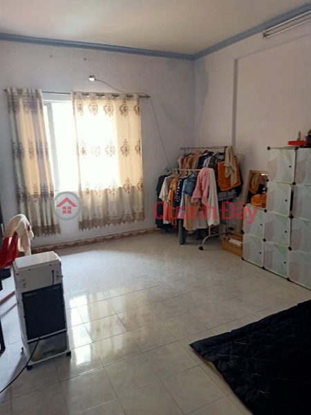 The owner rents the 5th floor of apartment number 05 Cao Thang, Ward 2, District 3, HCM Rental Listings