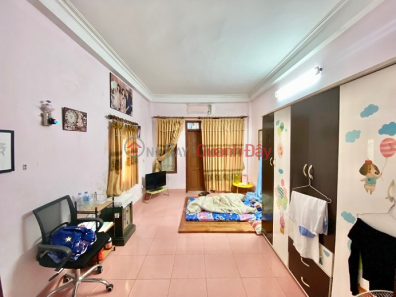 House for sale right in Duong Van Be, extremely bright and spacious lane, corner house, area 32m2, only 2.9 billion. Vietnam Sales, đ 2.9 Billion