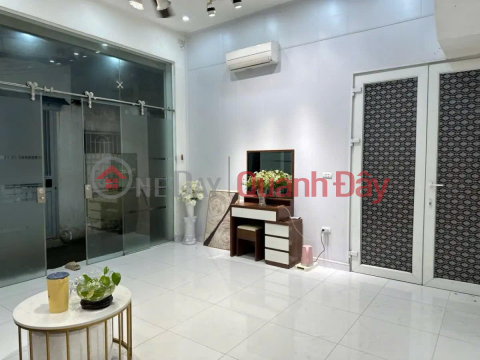 House for sale in Tam Khuong, 30m2, 6m frontage, corner lot, near street, open alley, for business, price 7 billion _0