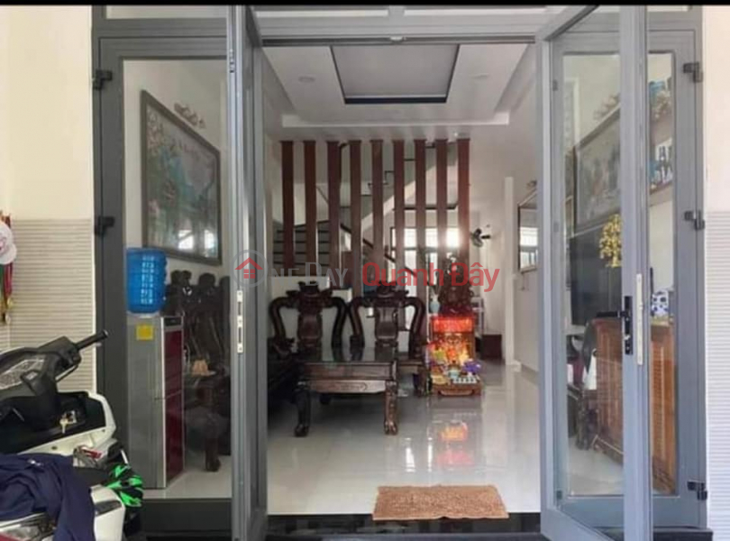 3-storey house in Phuoc Long VCN Resettlement area, current road is 12m . wide Sales Listings