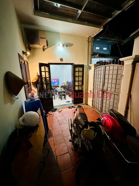 OWNER SELLING HOUSE at alley 31 Nguyen Cao, Hai Ba Trung - Abundant amenities - Near Hoan Kiem Lake _0