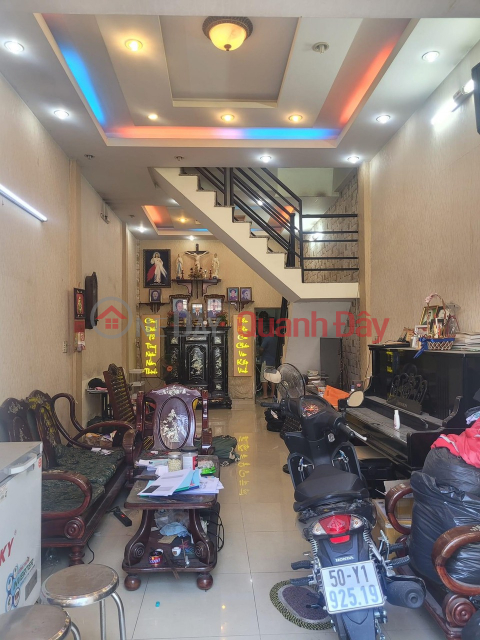 Urgent sale of house in District 12, area 46m2, 2 alley fronts, just over 3 billion VND _0