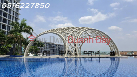 Bán căn hộ 2PN, DT 69m2 view hồ bơi dự án Midori Park The Glory - TP Mới Bình Dương _0