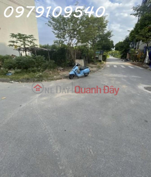 Vinh Quynh Resettlement land divided into lots, sidewalks, wide roads priced at 3.x billion Vietnam | Sales | đ 3.28 Billion