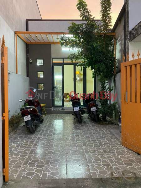 Super cheap, central house in Bien Hoa, Buu Long Ward, car road, car yard only 2,350 Sales Listings